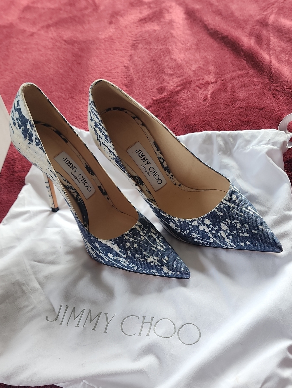 Jimmy Choo Navy Blue & White Splatter Pointed Toe Pumps. Size 7 (37).